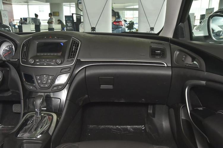 老款别克君威内饰,08款君威内饰