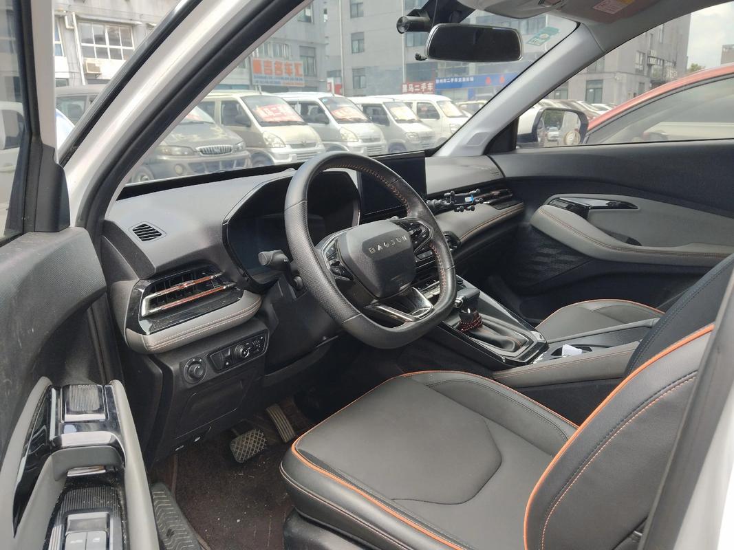 新宝骏rs3 新宝骏rs3钥匙怎么换电池视频