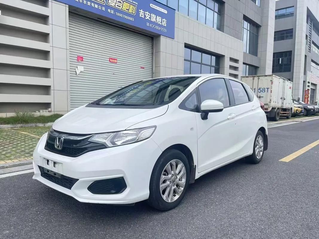 本田飞度图片及价格／本田飞度图片及价格表