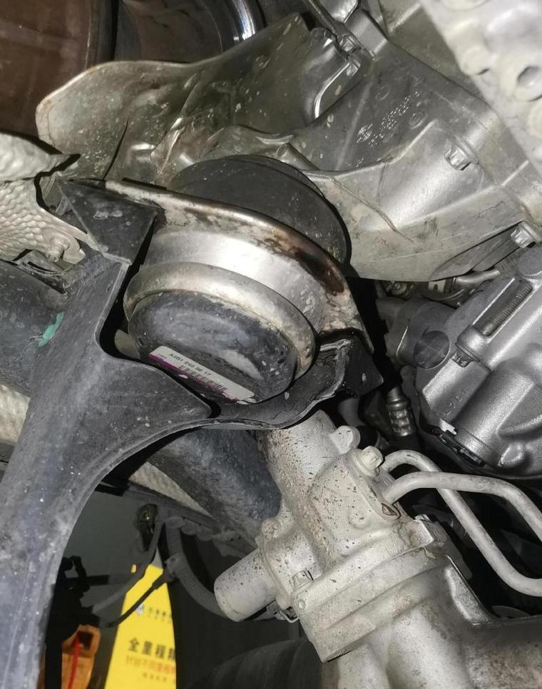 差速器咯噔咯噔响(差速器有异响是怎么回事？)