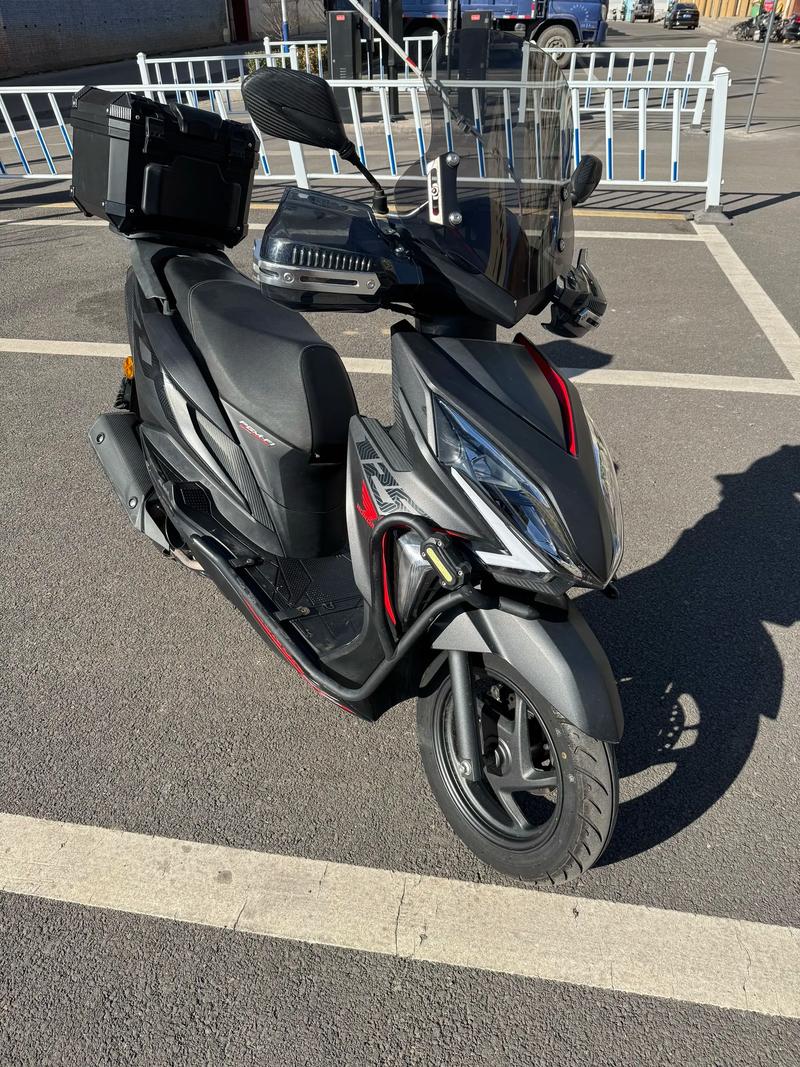 本田男装摩托车125车(本田男装摩托车125车价格)