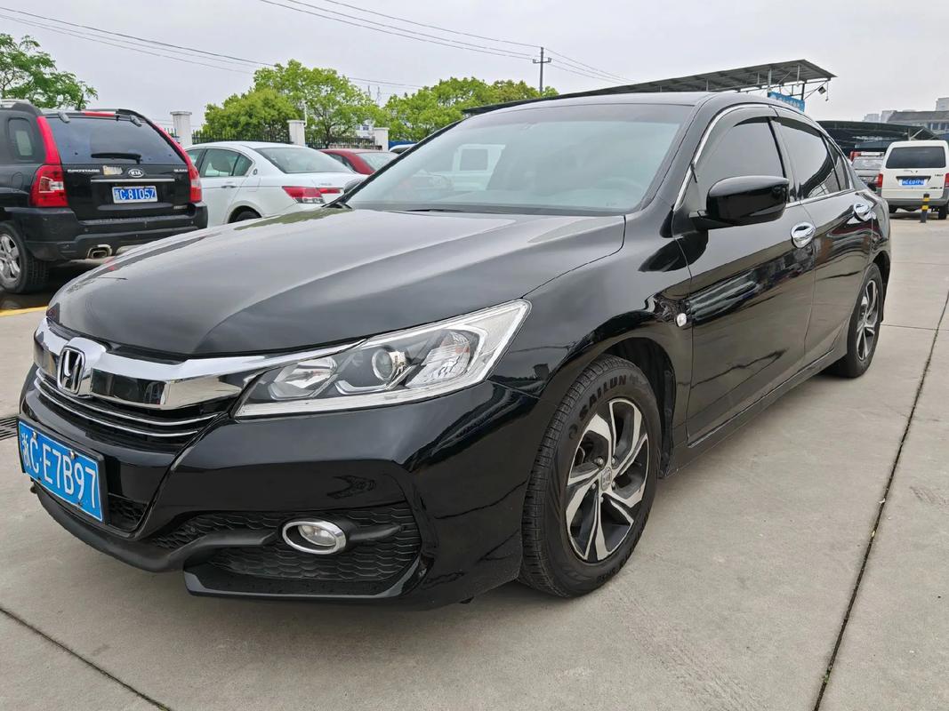 沈阳二手车交易市场本田雅阁价格,沈阳二手车本田雅阁车价格