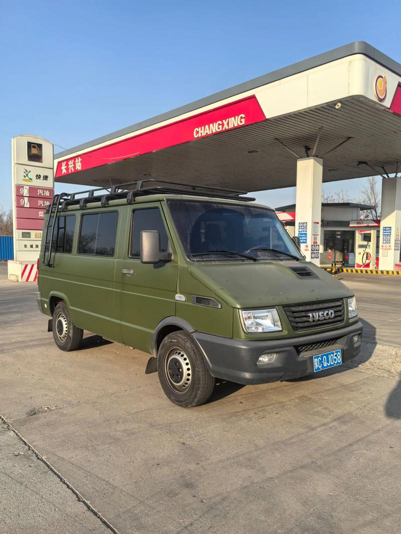济南二手依维柯车个人出售 本地二手依维柯
