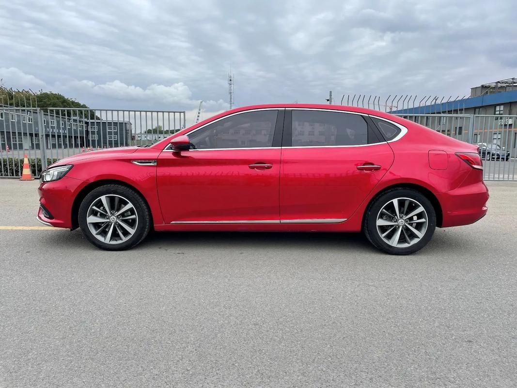 名爵6红色多少钱,名爵6几个颜色