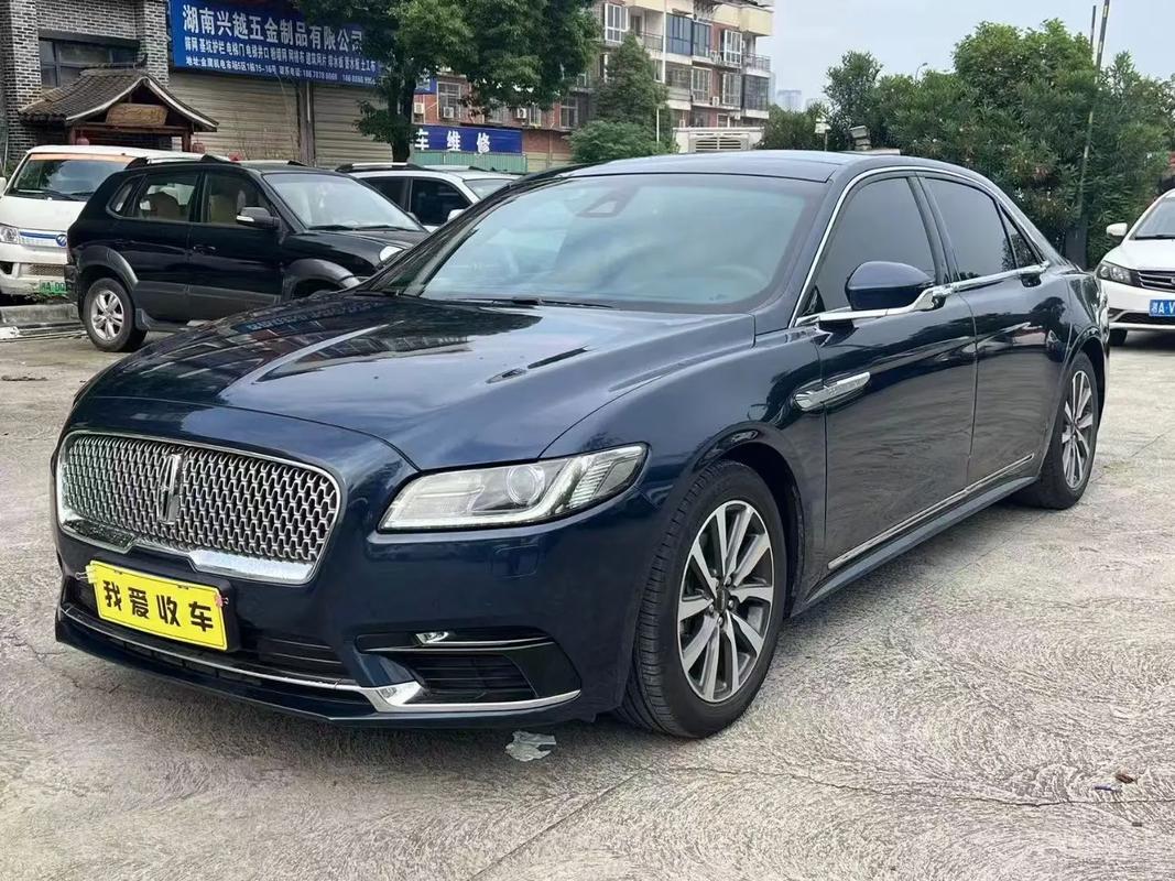 林肯林荫大道汽车报价及图片(林肯林荫大道7座图片)