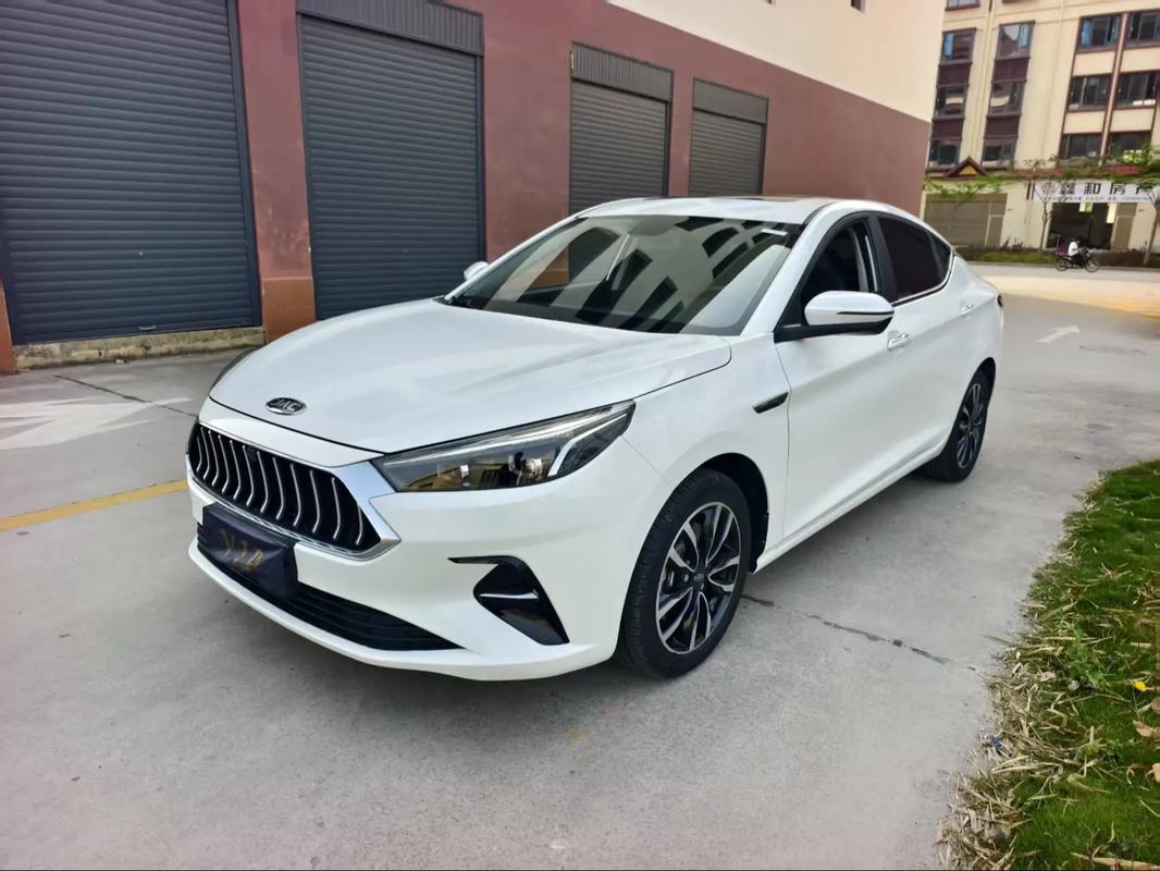 江淮a5汽车图片价格,江淮汽车a5多少钱