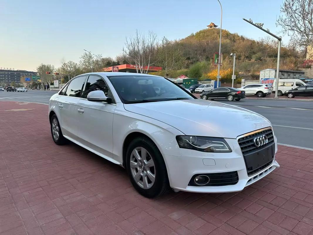 老款奥迪a4多少钱一辆／老款奥迪a4怎么样？