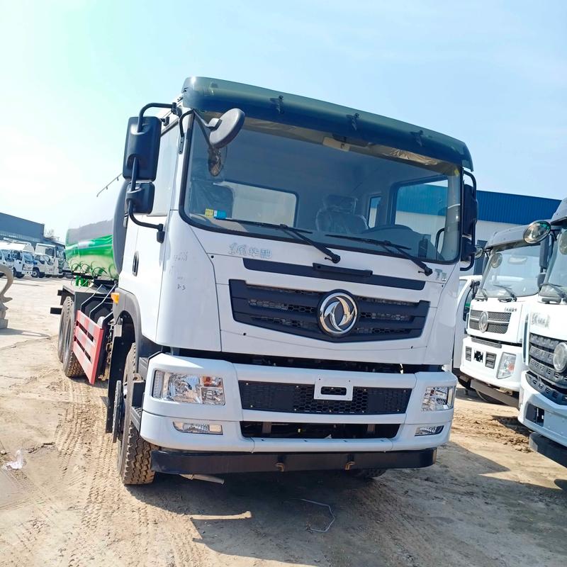 东风水车12立方(东风十二方洒水车图片)