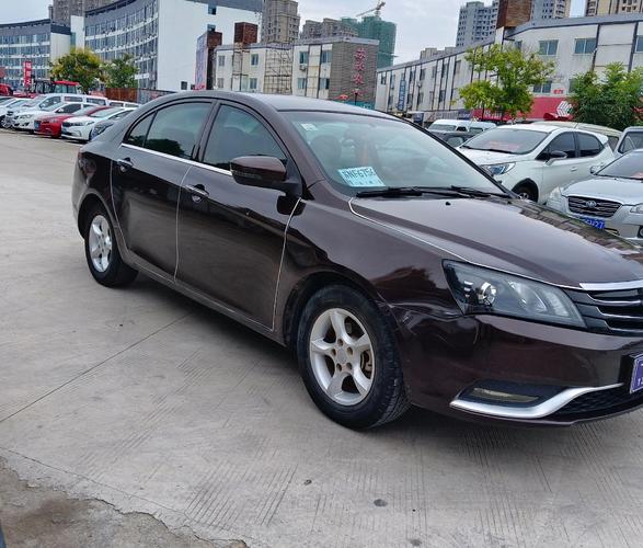 怎么区分帝豪ec7是哪个款的 吉利帝豪ec7是什么型号