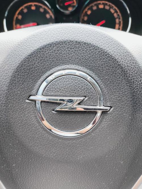 欧宝汽车标志,欧宝汽车logo