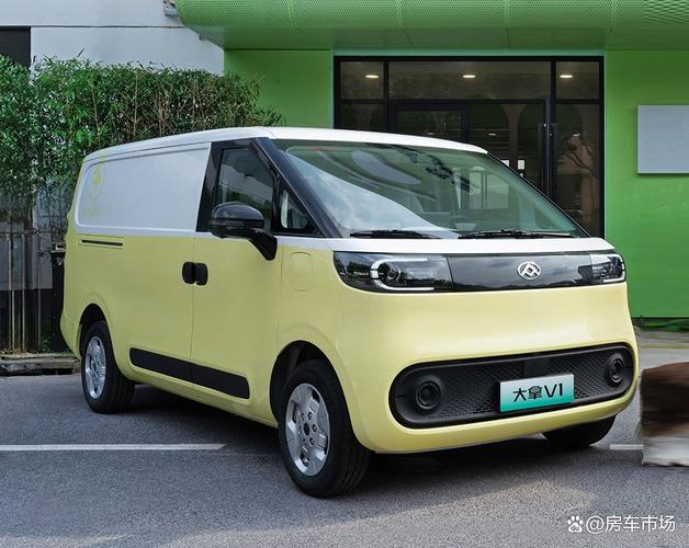 大通新能源面包车,新能源面包车多少钱一辆