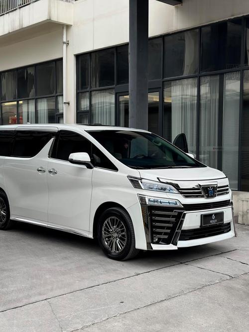 关于丰田皇冠mpv商务车大全的信息