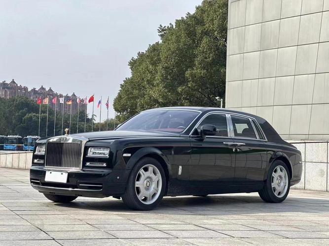 【劳斯莱斯幻影汽车图片,劳斯莱斯幻影简介】