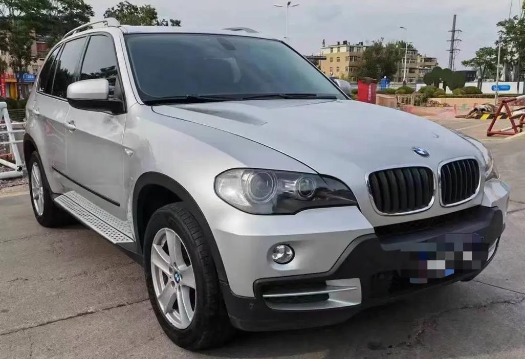 2008年宝马x5二手价格(08年宝马x5二手车价格)