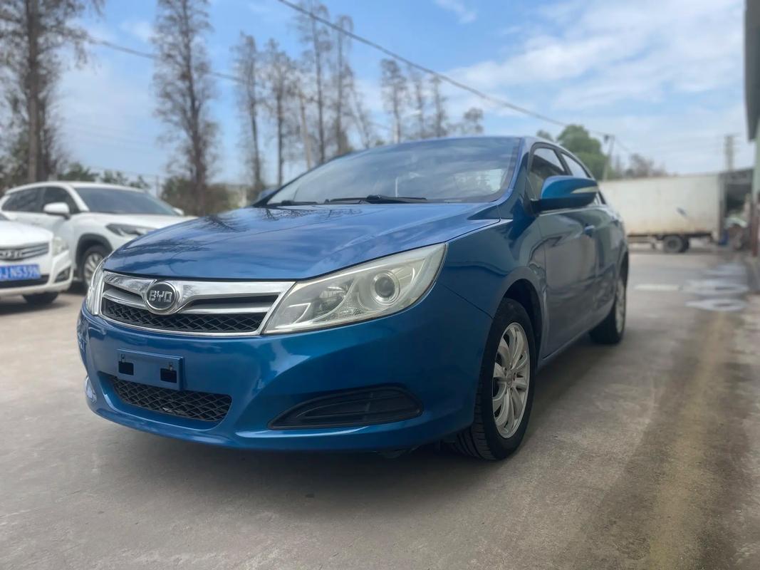 13年比亚迪速锐新车多少钱/13年比亚迪速锐新车多少钱一辆